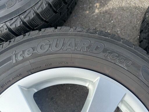 ４本セットで　15000円　です。　アルミ　タイヤサイズ　195/65R15　2013年（YYY1413)