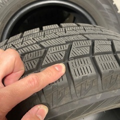 スタッドレスタイヤ　195/65R15の画像