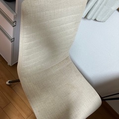 ダイニングテーブルの画像