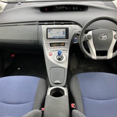 トヨタプリウス2014年の画像