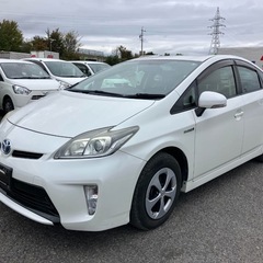 トヨタプリウス2014年の画像