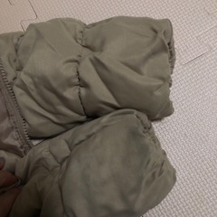 裾フリル　フード付き中綿コート  95㎝　ベージュの画像