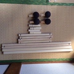 サンデシカ ビスクル 4WAY 木製ベビーラック・バウンサー・カウチ の画像