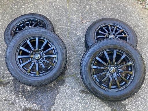 スタッドレスタイヤ(中古)