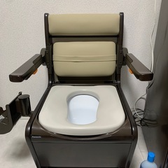 ポータブルトイレの画像
