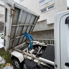 札幌発 DA16T 現行型 キャリィ 頑丈ダンプ 4WD 5MT 距離73,000キロ台 スタッドレス フェリー対応 低走行＆高年式＆低価格！冬の味方だ軽ダンプ！の画像