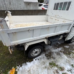 札幌発 DA16T 現行型 キャリィ 頑丈ダンプ 4WD 5MT 距離73,000キロ台 スタッドレス フェリー対応 低走行＆高年式＆低価格！冬の味方だ軽ダンプ！の画像