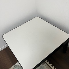 リバーシブルテーブルの画像