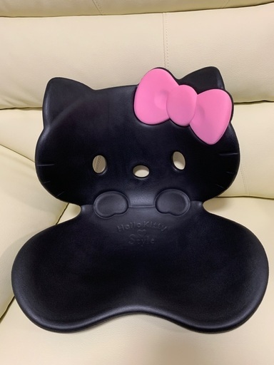 限定コラボ品】ハローキティ骨盤矯正座椅子 MTG STYLE