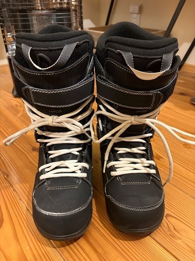 24-25
DEELUXEスノーボードブーツ　26.5cmm