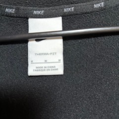 直ぐ取引出来る方！！ナイキ NIKE THERMA-FIT パーカー Mさいサイズの画像