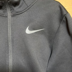 直ぐ取引出来る方！！ナイキ NIKE THERMA-FIT パーカー Mさいサイズの画像