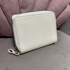 ディーゼル　ホワイト　二つ折り財布の画像