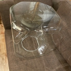 巨大街灯ガラスカバーのみ5個程有りますの画像