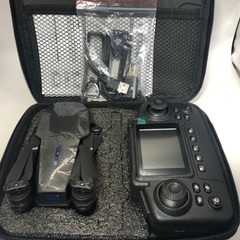 新品【168】E88MAX HDデュアルカメラ スクリーンリモコン＋WiFi伝送 折りたたみドローン（ブラック）の画像