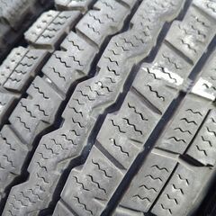 予約済み【冬】軽トラック 145/80R12 LT【富山】日本製 ダンロップ 軽バン ハイゼット サンバー バモス N-バン アクティー 中古４本 145R12 車検対応の画像