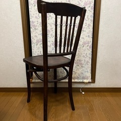 アンティークの椅子の画像