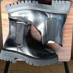 新品 24cm レディース ブーツ ブラック 厚底 シューズ サイドゴア 識別番号:【B163-Z】の画像