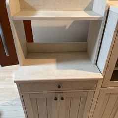 食器棚　棚の画像