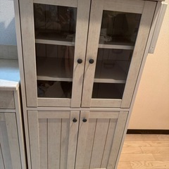 食器棚　棚の画像