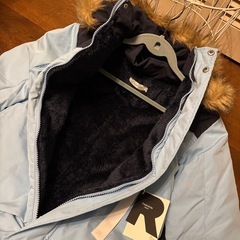 新品　子供スキーウエア　150cm  防風防寒暖かいの画像