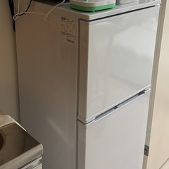 冷凍冷蔵庫、２ドア、139L、ホワイト、ほぼ新品の画像