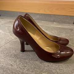 クリスマスにピッタリ⭐︎COSMIX ボルドー ハイヒール　23.5cmの画像