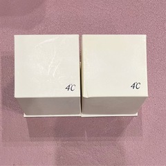 4℃のアクセサリーケース3個と箱2個の画像