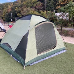 キャンプ用テントの画像