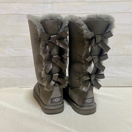 UGG グレー リボンブーツ クラシックトール 22cm