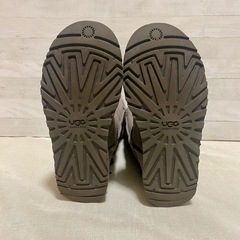 UGG グレー リボンブーツ クラシックトール 22cmの画像
