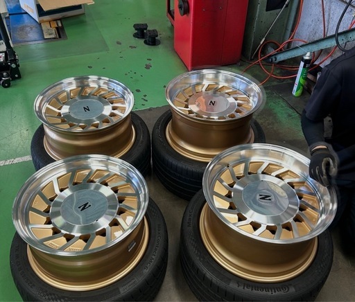 Z31フェアレディZ専用17インチワンピースアルミホイール4本新品