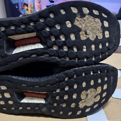 アディダス スニーカーランニングシューズ ウルトラブースト DNAの画像