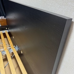 クイーンサイズ ブラックベッドフレーム < IKEA MALM >の画像