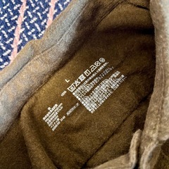 【無印良品】 長袖コットンシャツ Lサイズ 2枚セット（オリーブ／ブラウン）の画像