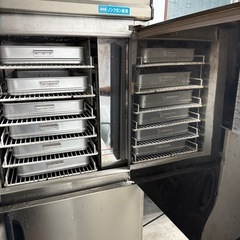 レストランの冷凍庫の画像