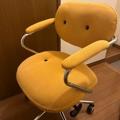 今月中のみ 
椅子 イエロー 黄色の画像