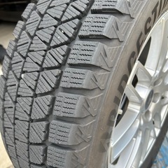 ランクル300 4本セット ブリヂストン　スタッドレス の画像