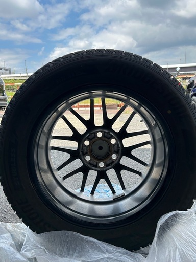 ランクル300 4本セット ブリヂストン　スタッドレス 