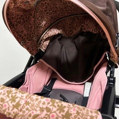 ベビーカー　花柄　女の子の画像