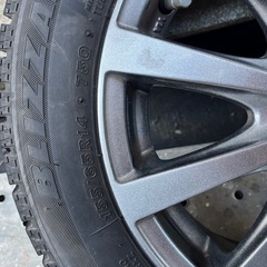 冬用タイヤ　155/65R14の画像