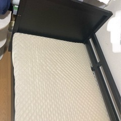 【無料で譲ります】シングルベッド+マットレスの画像
