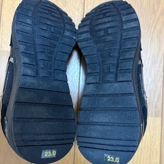 23.0 スニーカーの画像
