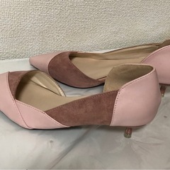 バイカラーパンプス ピンク Sサイズの画像