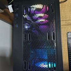 高性能ゲーミングPCとモニターとおまけ　パソコン　デスクトップ　本体　コンピュータ　ゲーミング　配信　編集の画像