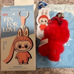 イニシャルラブブ 正規品  赤‼️の画像