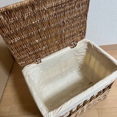 カゴ バスケットの画像