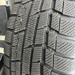 三菱デリカd5　4本 スタッドレスタイヤとホイールの画像