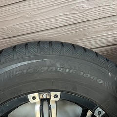 三菱デリカd5　4本 スタッドレスタイヤとホイールの画像