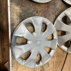 ホンダライフ純正ホイールきキャップの画像